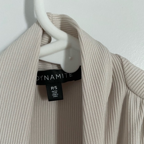 Deep v white bodysuit - Picture 3 of 3